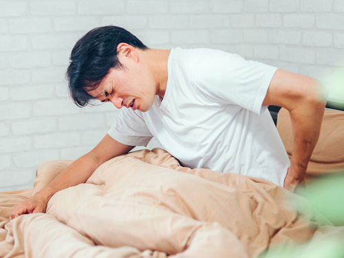 急な腰の激痛（ぎっくり腰）で動けなくなったケース（40代男性）